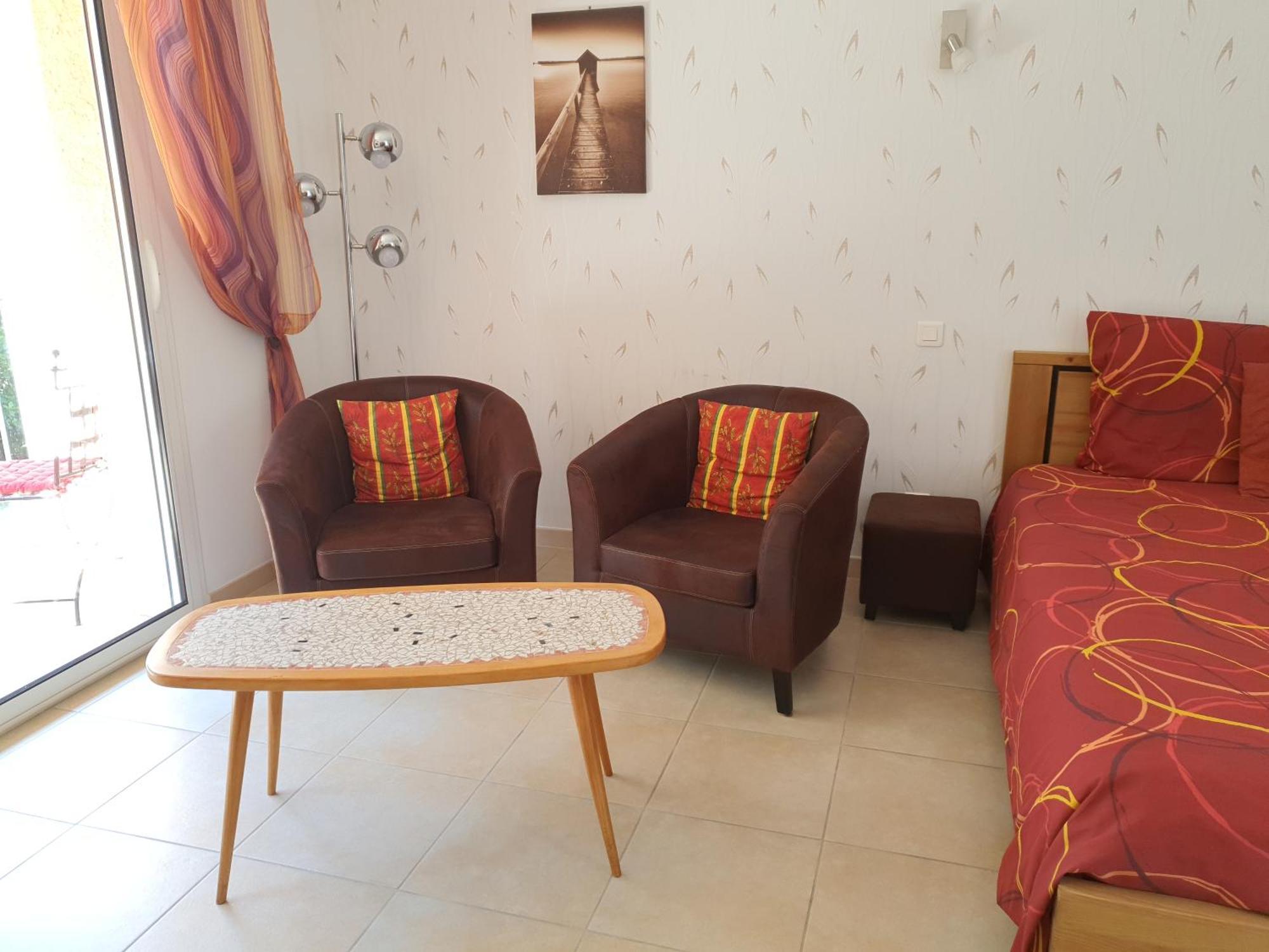 Villa Des Masques Aubais Стая снимка